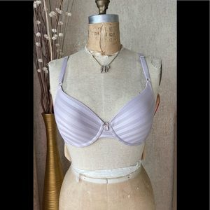 Maidenform light grey bra size 36 C, NWT